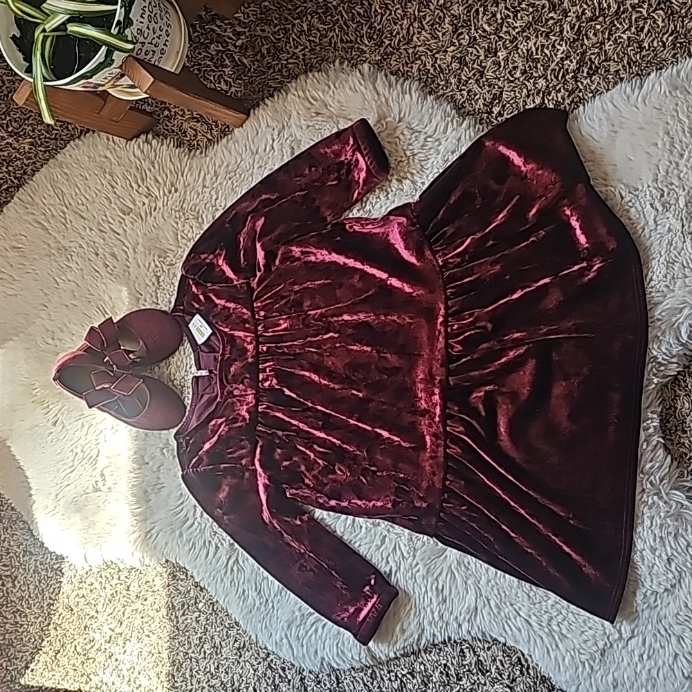Old Navy toddler shoes/ size 6 Crazy 8 Toddler dress size 2T